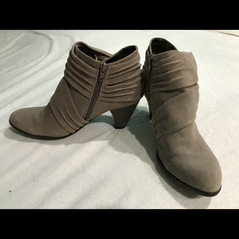 Andrew Geller booties